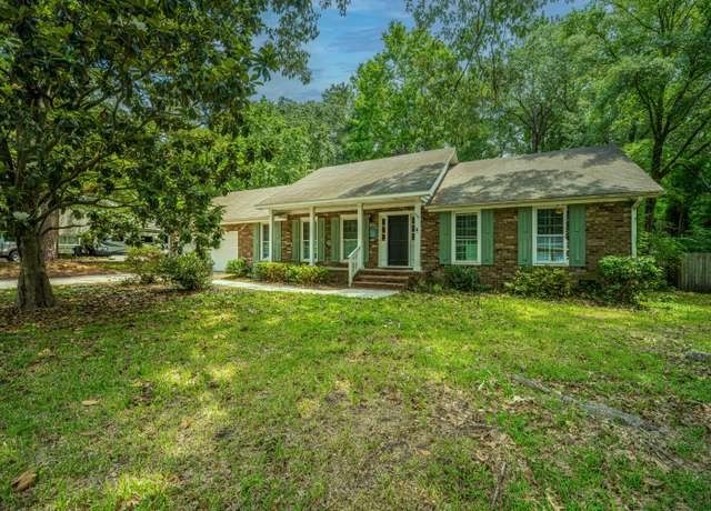 Property at 215 Bramblewood Dr, Summerville, SC 29485, 3 beds, 2 baths