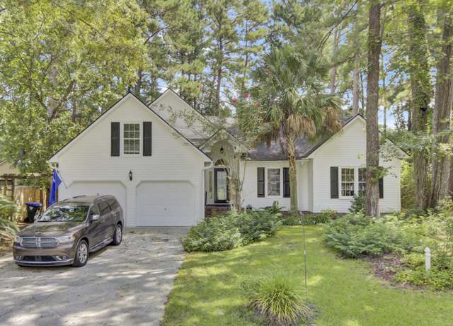 Property at 1024 Crooked Stick Ct, Summerville, SC 29483, 4 beds, 2 baths