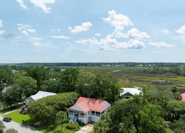 Property at 1524 Regimental Ln, Johns Island, SC 29455, 3 beds, 2.5 baths