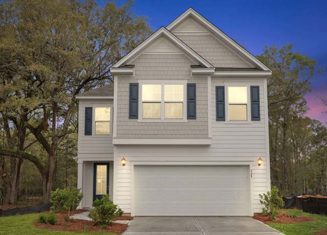Property at 327 Dickerson Ln, Summerville, SC 29485, 4 beds, 2.5 baths
