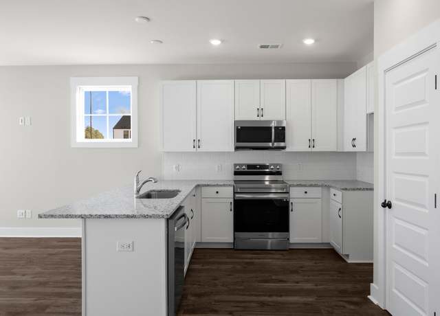 Property at 356 Bremerton Dr, Goose Creek, SC 29445, 3 beds, 2.5 baths