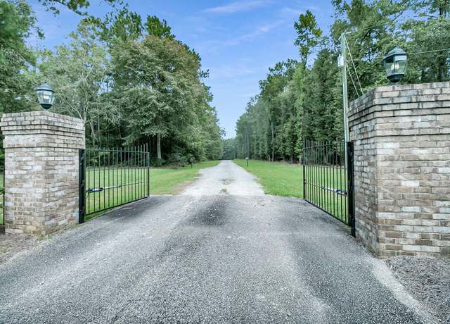 Property at 6215 Beaver Dam Rd, Adams Run, SC 29426