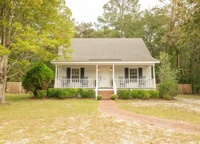Property at 309 Wintergreen Rd, Walterboro, SC 29488, 4 beds, 2 baths