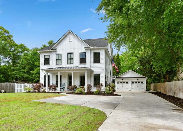 Property at 1872 Rifle Range Rd, Mount Pleasant, SC 29464, 4 beds, 3.5 baths