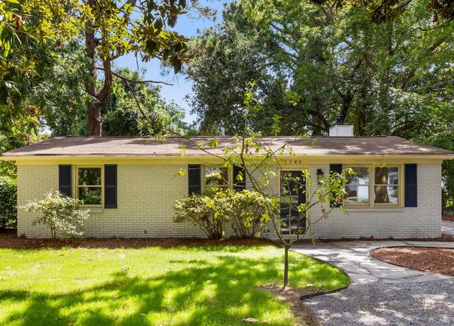 Property at 1146 Brigantine Dr, Charleston, SC 29412, 3 beds, 2 baths