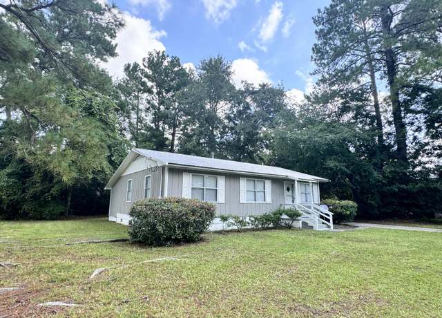 Property at 313 Pine Needle Rd, Walterboro, SC 29488, 3 beds, 1 bath