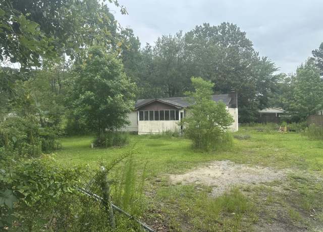 Property at 923 Old Back River Rd, Goose Creek, SC 29445, 3 beds, 1 bath