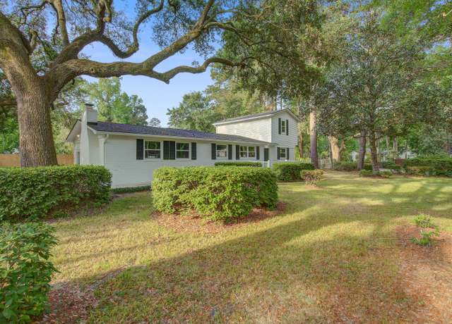 Property at 1986 Elaine St, Johns Island, SC 29455, 3 beds, 3 baths