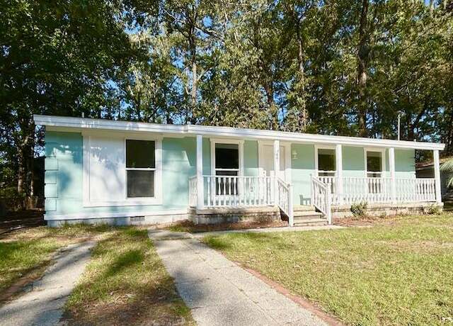 Property at 861 Savage Rd, Charleston, SC 29414, 4 beds, 3 baths