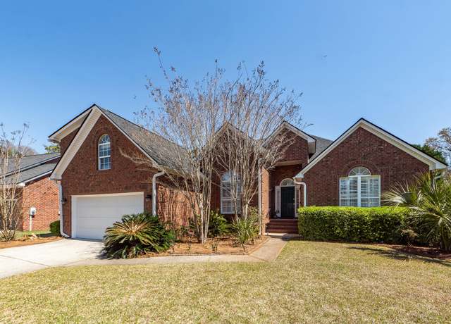 Property at 1441 Waterside Ct, Mount Pleasant, SC 29464, 3 beds, 2 baths