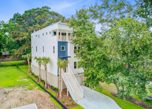 Property at 501 Joseph St, Charleston, SC 29412, 6 beds, 6 baths