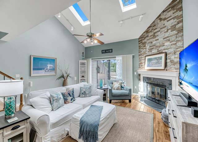 Property at 166 River Breeze Dr, Charleston, SC 29407, 3 beds, 2 baths