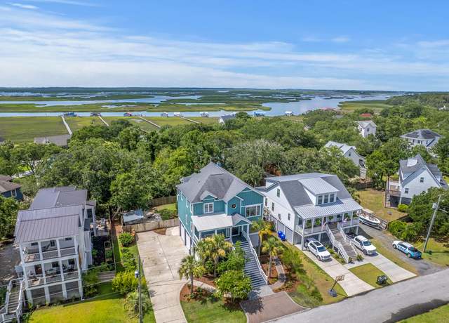 Property at 575 Lynne Ave, Charleston, SC 29412, 5 beds, 3.5 baths