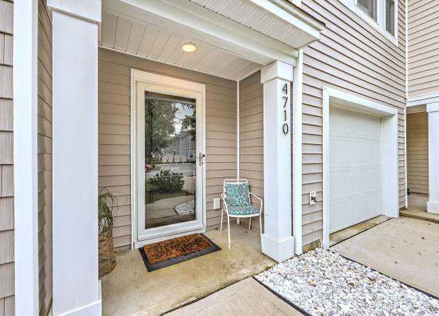 Property at 4710 Palm View Cir, North Charleston, SC 29418, 3 beds, 2.5 baths