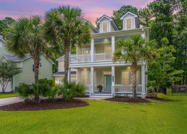 Property at 1721 Wellstead St, Mount Pleasant, SC 29466, 4 beds, 3 baths