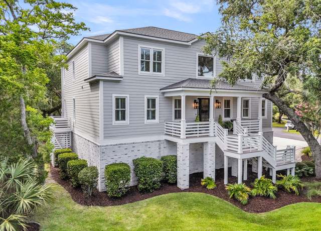Property at 61 Seagrass Ln, Isle Of Palms, SC 29451, 5 beds, 4.5 baths