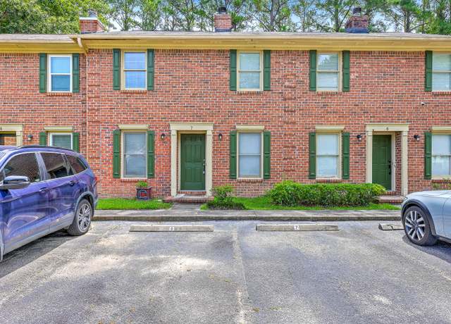 Property at 302 Springview Ln #7, Summerville, SC 29485, 3 beds, 2.5 baths
