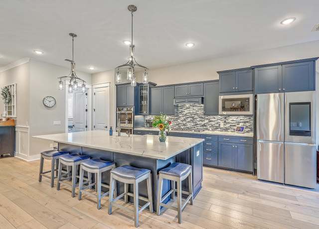 Property at 503 Marsh Cove Cir, Summerville, SC 29486, 2 beds, 2 baths