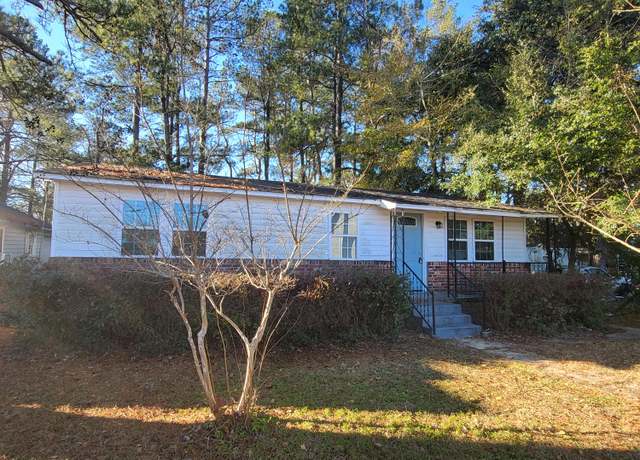 Property at 706 St John St, Kingstree, SC 29556, 3 beds, 2 baths