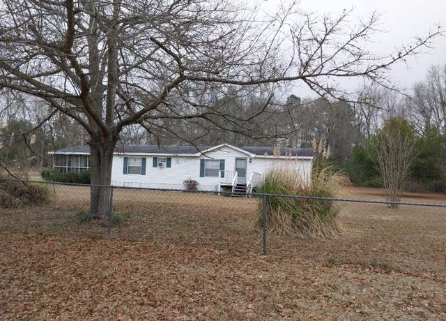 Property at 125 Silver Ln, Barnwell, SC 29812, 3 beds, 2 baths