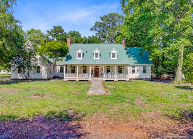 Property at 481 Cantey Ln, Camden, SC 29020, 6 beds, 3.5 baths