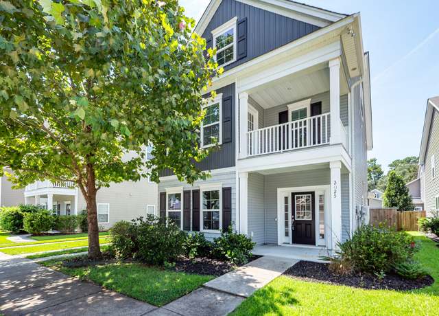 Property at 2025 Maybelles Ln, Charleston, SC 29414, 4 beds, 3.5 baths
