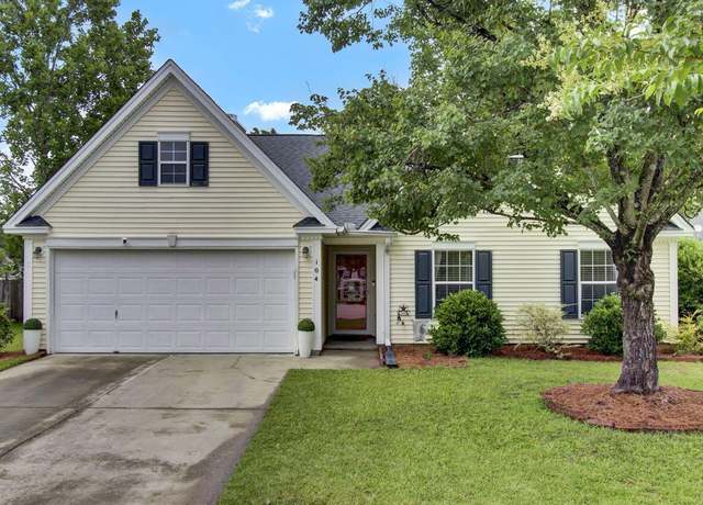 Property at 104 Lancaster Ct, Goose Creek, SC 29445, 3 beds, 2 baths