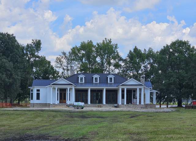 Property at 210 Oyster Catcher Ln, Ravenel, SC 29470, 6 beds, 5.5 baths