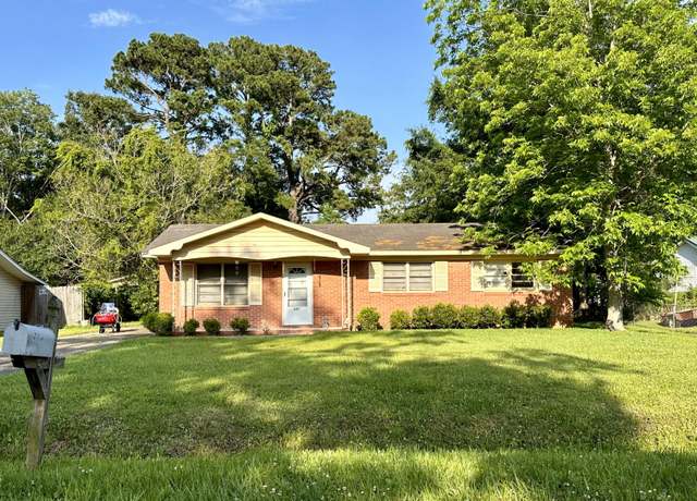 Property at 586 Kell Pl, Charleston, SC 29412, 3 beds, 1 bath