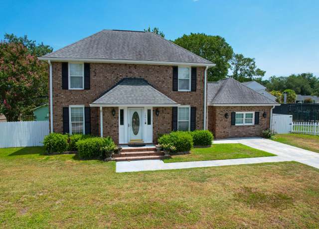 Property at 1096 Rosemead Rd, Mount Pleasant, SC 29464, 3 beds, 1.5 baths