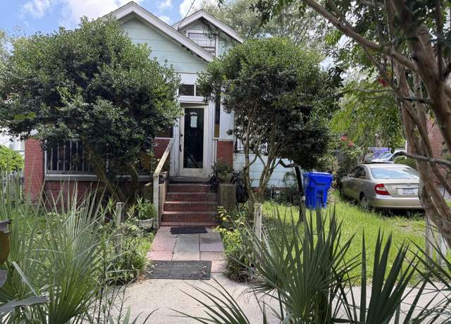 Property at 5 Saint Margaret St, Charleston, SC 29403, 3 beds, 1.5 baths