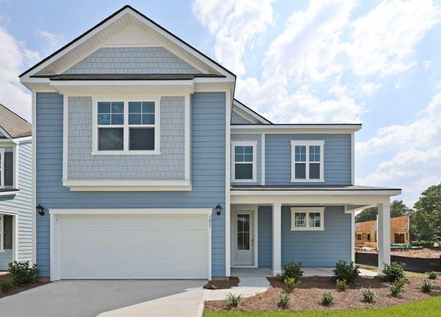 Property at 191 E Pinckney St, Summerville, SC 29485, 4 beds, 2.5 baths
