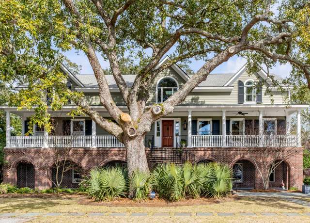 Property at 1429 Burningtree Rd, Charleston, SC 29412, 4 beds, 4 baths