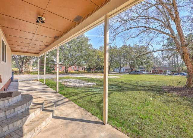 Property at 106 Mayrant St, Summerville, SC 29483, 5 beds, 3.5 baths