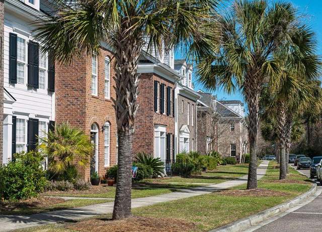 Property at 810 Rue Dr, Charleston, SC 29414, 2 beds, 2.5 baths