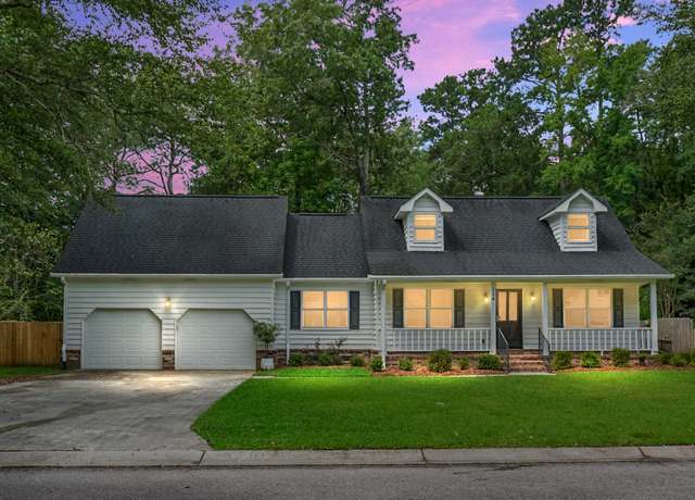 Property at 114 Heritage St, Summerville, SC 29485, 3 beds, 2 baths
