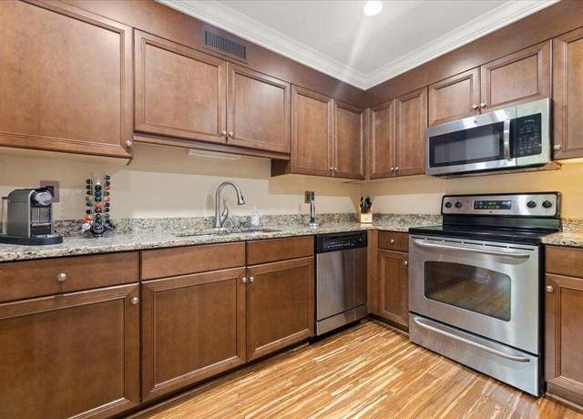 Property at 1240 Fairmont Ave #1, Mount Pleasant, SC 29464, 2 beds, 1 bath