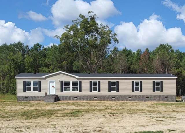 Property at 2332 Bill Davis Rd, Summerton, SC 29148, 6 beds, 3 baths