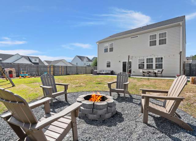 Property at 131 Beargrass Ln, Summerville, SC 29486, 4 beds, 2.5 baths