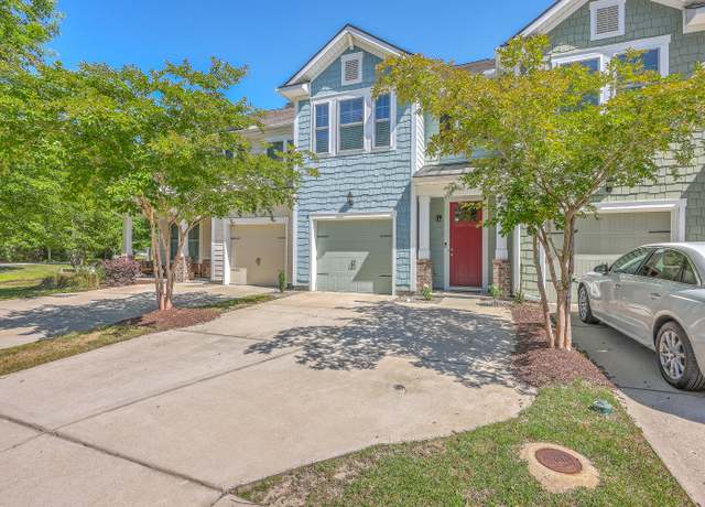 Property at 3367 Eastman Dr, Mount Pleasant, SC 29466, 3 beds, 2 baths