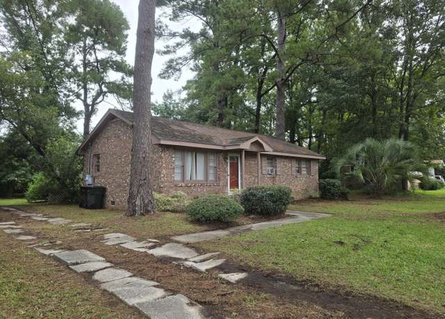 Property at 122 Virginia St, Goose Creek, SC 29445, 3 beds, 1 bath