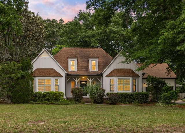 Property at 1019 Royalist Rd, Mount Pleasant, SC 29464, 4 beds, 4 baths