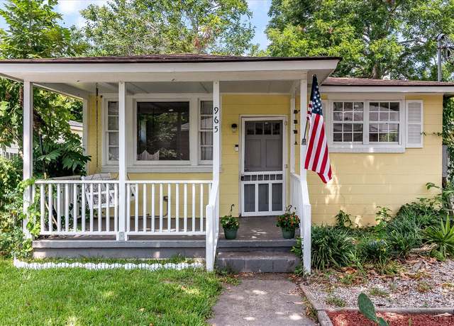 Property at 965 Main St, Charleston, SC 29407, 3 beds, 1 bath