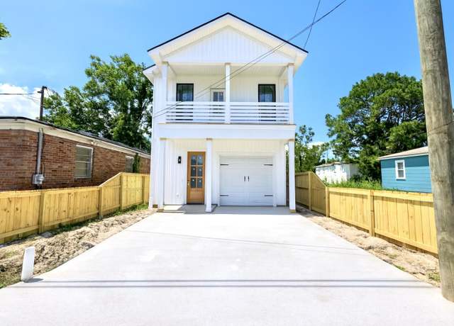 Property at 2032 Forest Ave, North Charleston, SC 29405, 3 beds, 2.5 baths