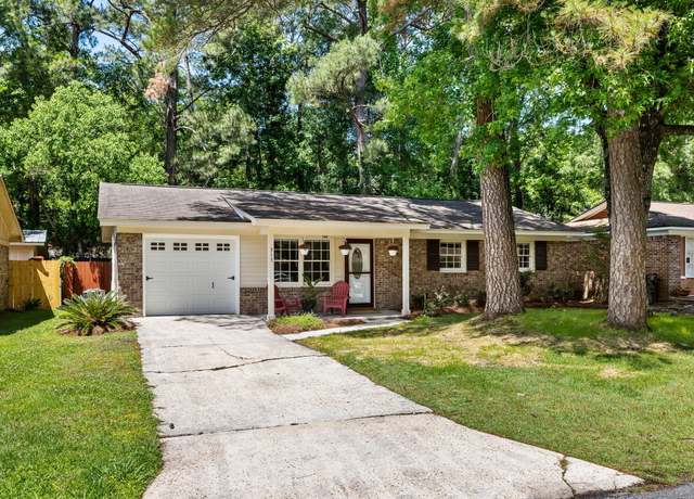 Property at 315 Elliott Dr, Ladson, SC 29456, 3 beds, 1.5 baths