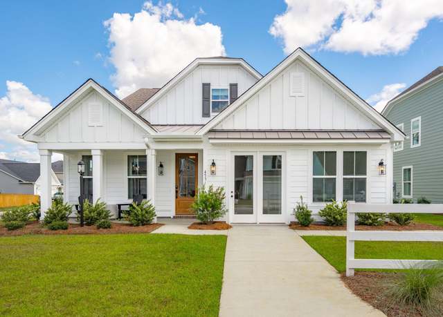 Property at 780 Opal Wing St, Moncks Corner, SC 29461, 4 beds, 3.5 baths