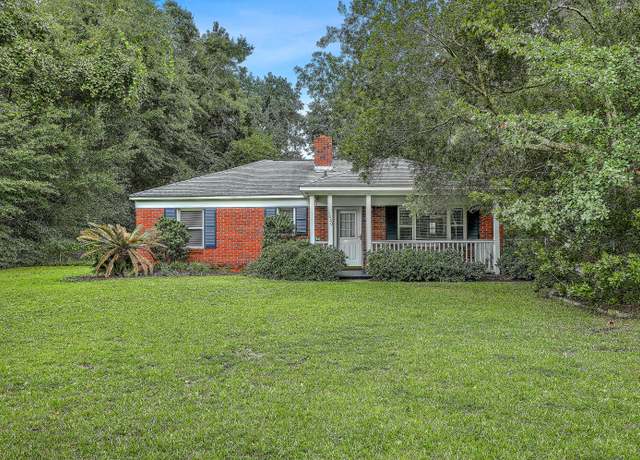 Property at 1030 Pauline Ave, Charleston, SC 29412, 3 beds, 1 bath