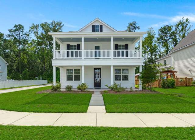 Property at 237 Oak View Way, Summerville, SC 29483, 4 beds, 3 baths