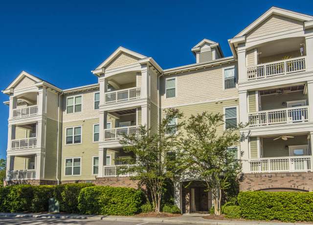 Property at 2244 Ashley Crossing Dr #333, Charleston, SC 29414, 1 bed, 1 bath