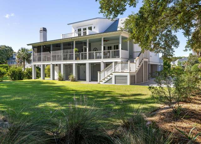 Property at 3583 Somerset Hills Ct, Mount Pleasant, SC 29466, 5 beds, 3.5 baths